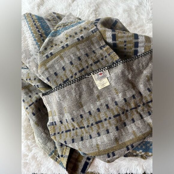 Mid west garment co ⚜️wool blanket⚜️120x78 - Picture 5 of 6